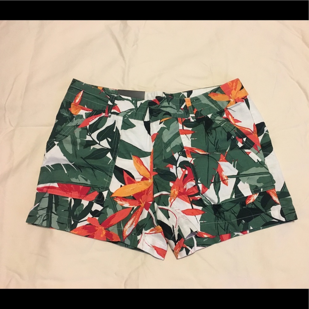 NWT tropical print shorts
